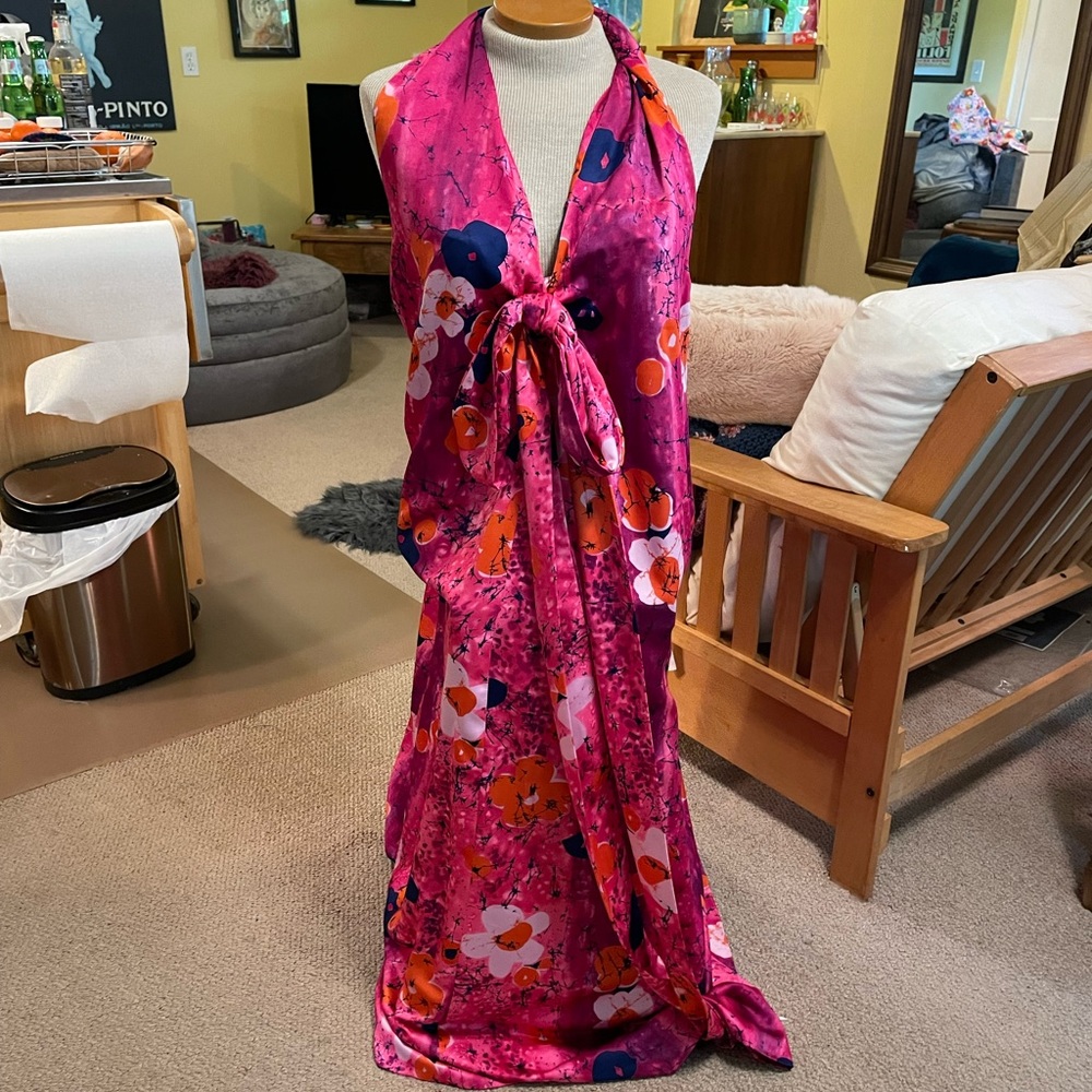 Vintage silky charmeuse halter dress - Motown Hawaii vibes